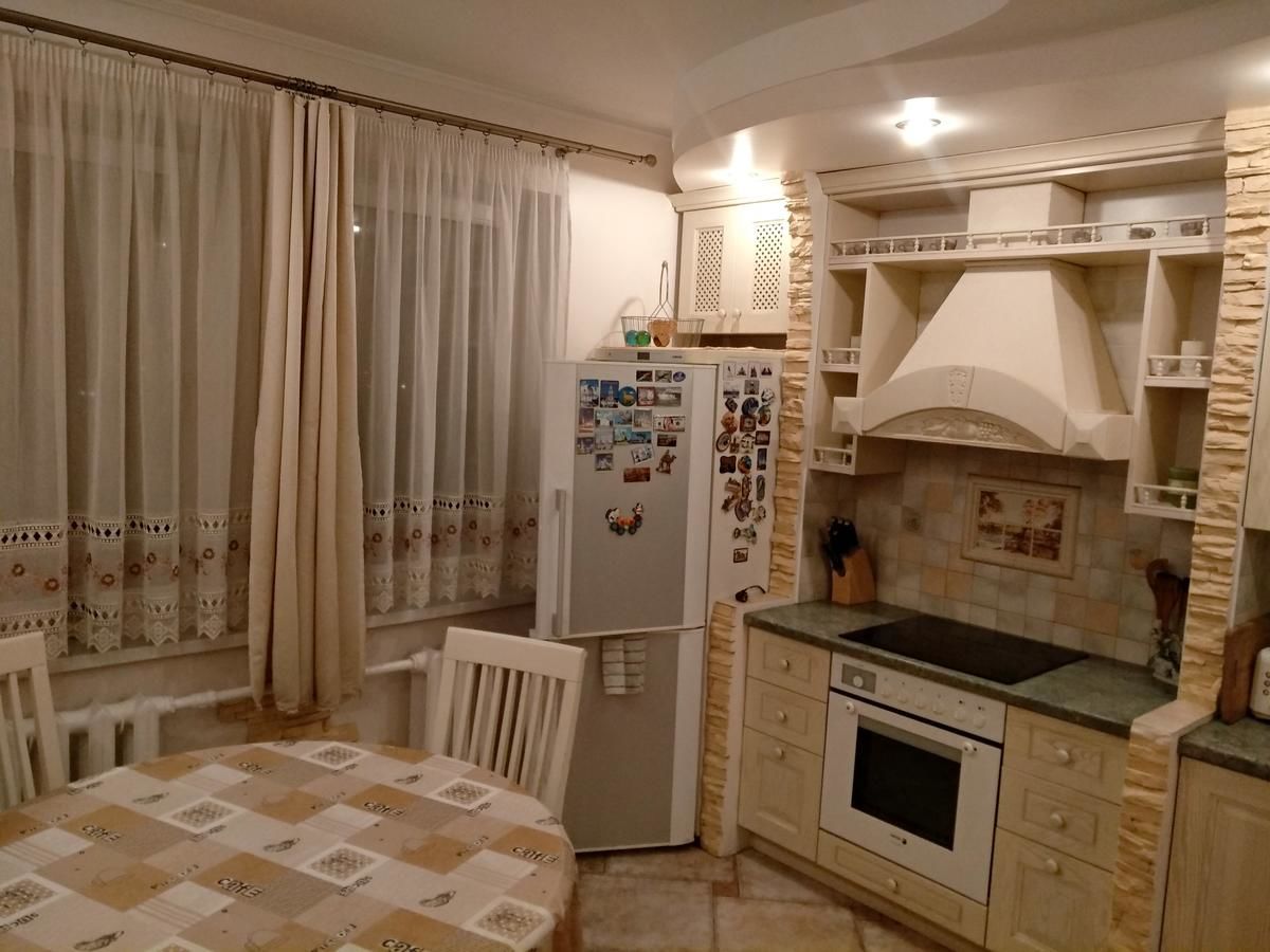 Апартаменты Трехкомнатная квартира 84м2 в хорошем месте Минск-12