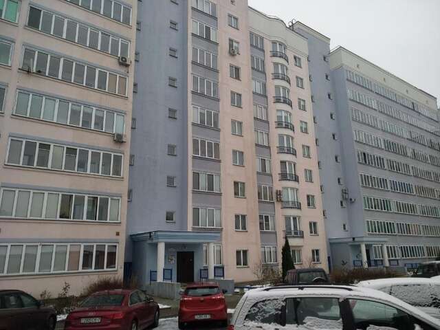 Апартаменты Трехкомнатная квартира 84м2 в хорошем месте Минск-39